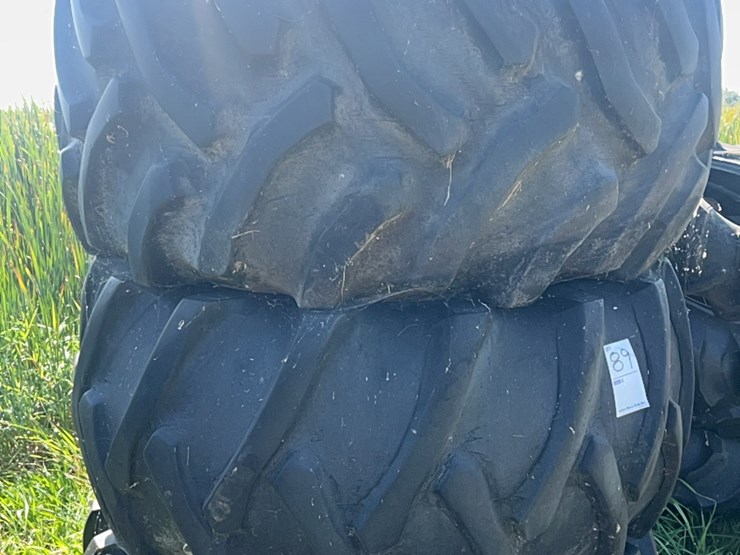 (3)-30.5/32-combine-tires,-decent-tires-image-9
