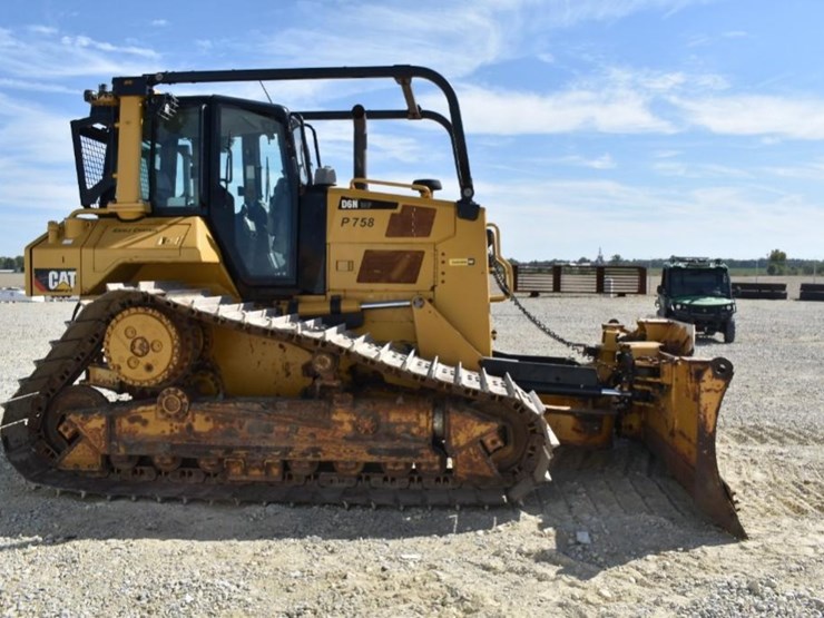 2020-caterpillar-d6n-lgp-image-4