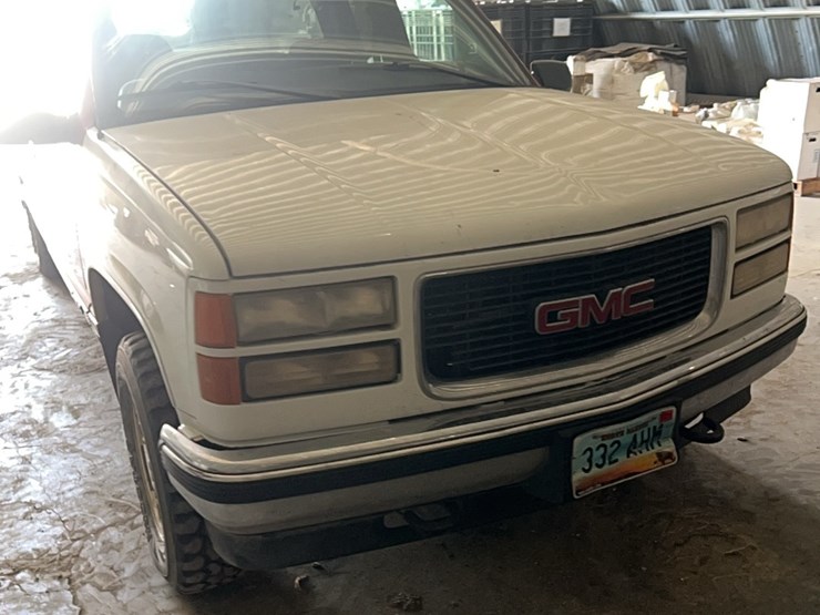 1998-chevrolet-half-ton-four-wheel-drive-pick-up,￼-showing-254,000-miles,-used-for-farm-service-pick-up,-works-great-image-14