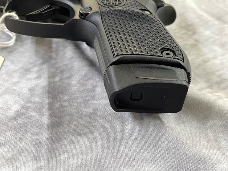 #4005-•-beretta-30x-tomcat,-sn:-daa702513x-image-9