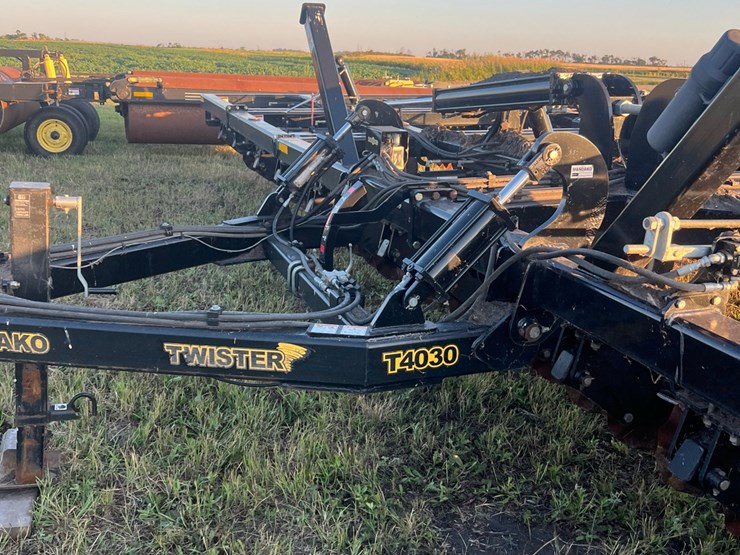 mandako-model-t4030-vertical-tillage-image-15