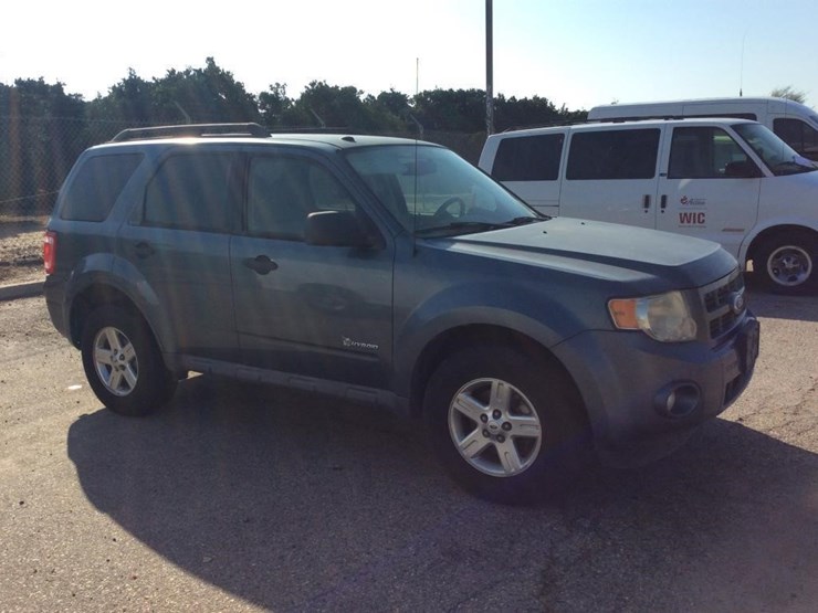 2011-ford-escape-image-5