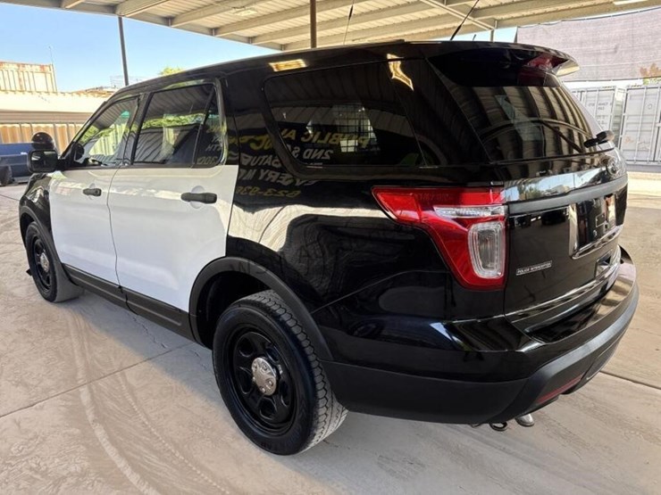 2014-ford-explorer-image-5