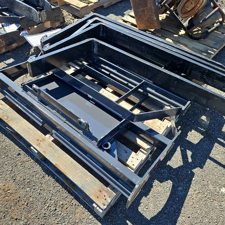 (2) LANDHONOR 42" FORKS