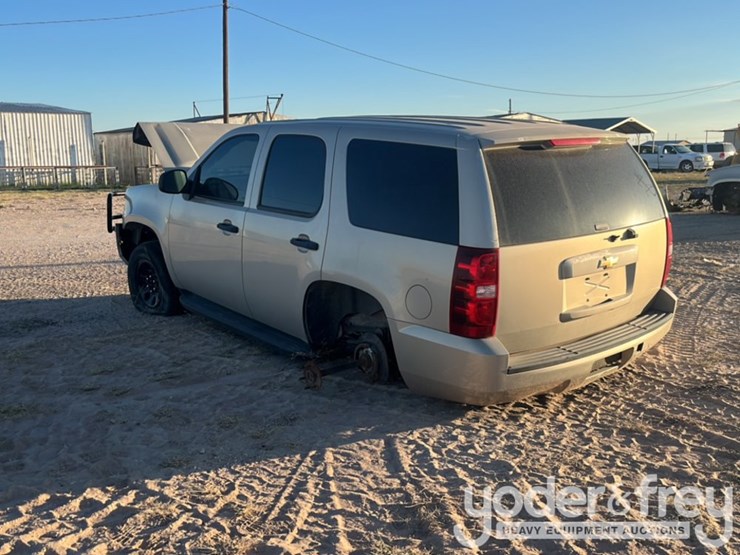 2009-chevrolet-tahoe-image-3