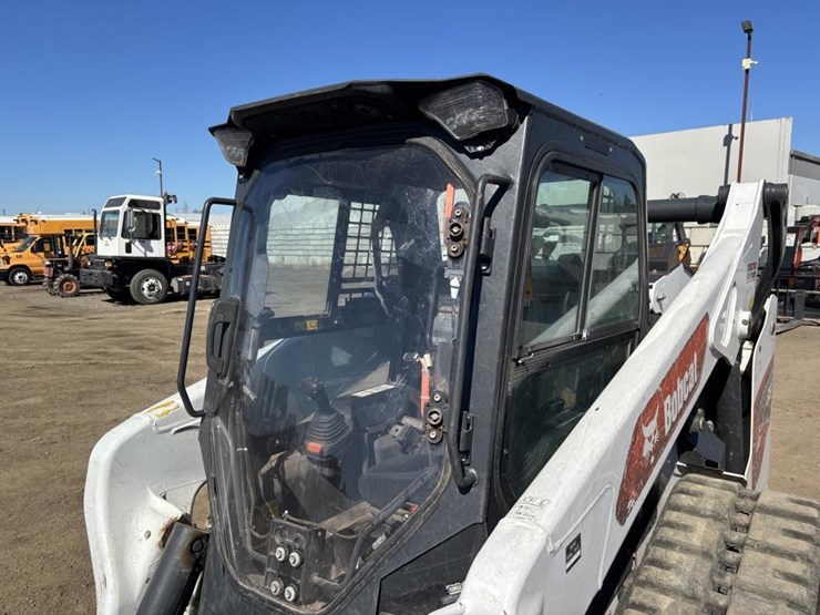 2023-bobcat-t86-image-19