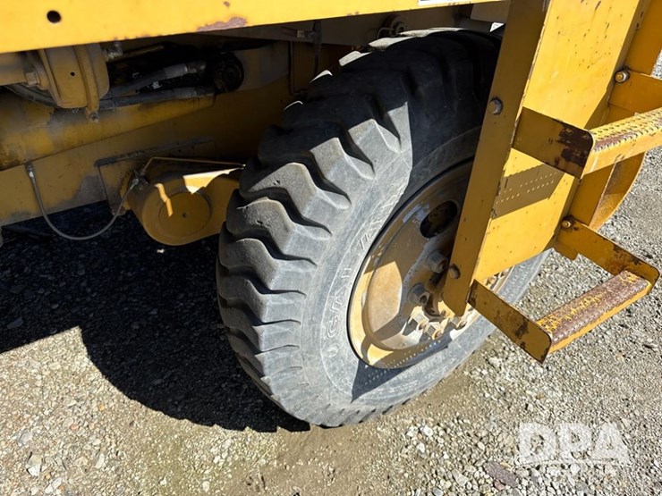 trackmobile-tm3050-railcar-mover-(np6170)-image-25