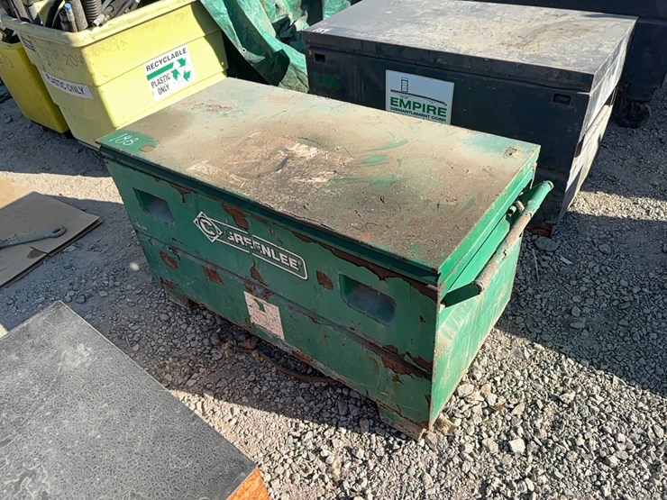 greenlee-hd2448-job-box-support-equipment-image-1