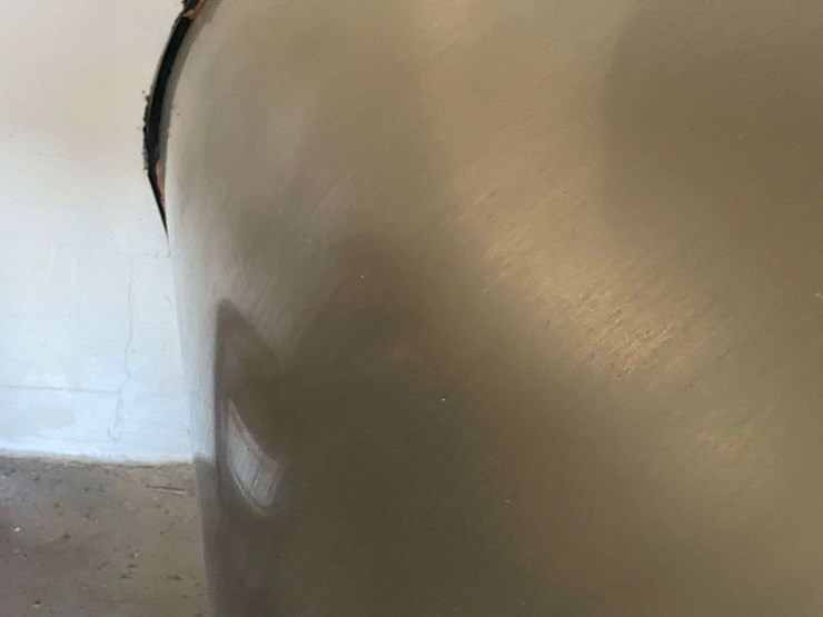 mueller-2000-gallon-milk-tank-image-24