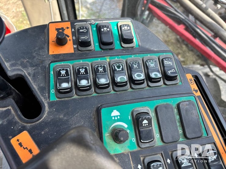2005-case-ih-spx4410-image-46
