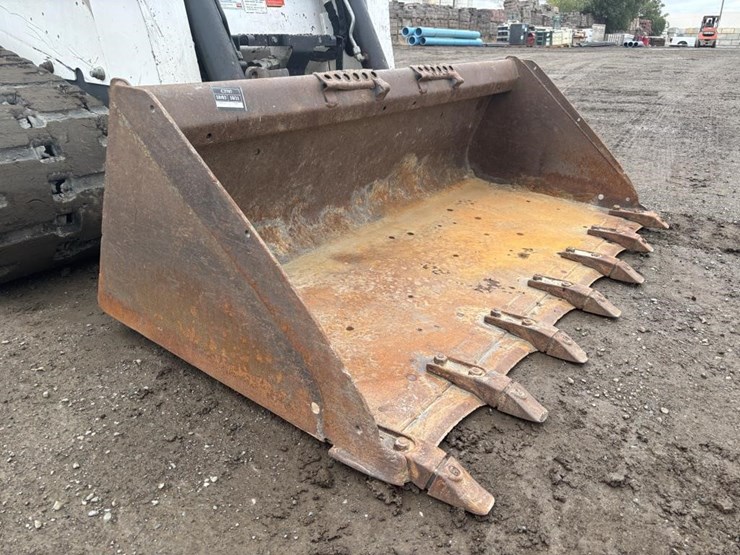 2021-bobcat-t770-image-10