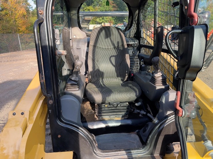 2021-caterpillar-259d3-image-18