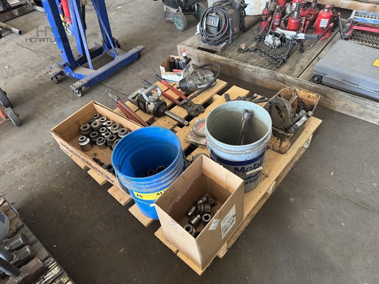 lot-of-industrial-tools-bolt-cutters,-pneumatic-to-lot-of-industrial-tools-bolt-cutters,-pneumatic-to-image-2