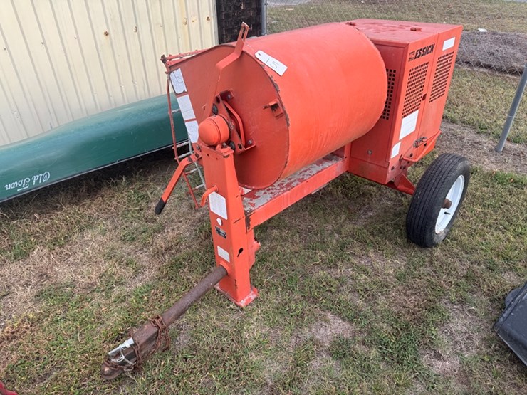 multiquip-essick-towable-concrete-mixer-model-em-70-image-1