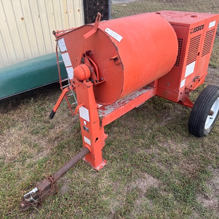 MULTIQUIP ESSICK TOWABLE CONCRETE MIXER MODEL EM-70