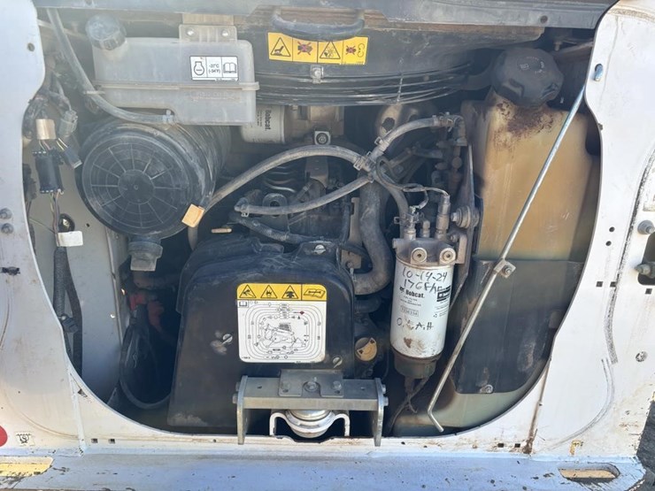 2022-bobcat-t62-image-32