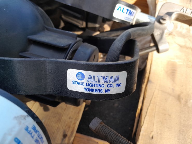 lot#-117--altman-stage-lighting-image-2