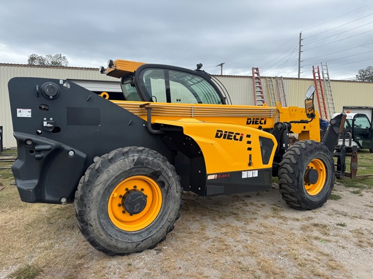 dieci-10.44-c-telehandler-forklift,-front-stabilizer-feet,-kubota-v-3800-engine,-(2018)-1,279hours-image-2