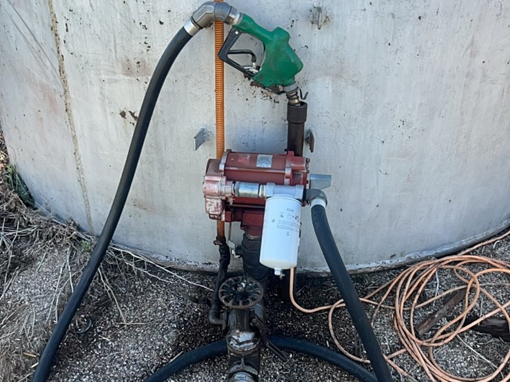 8,000-gallon-fuel-tank-with-tuthill/fill-rite-model-700-pump,-long-hose,-diesel-knozzle-image-10