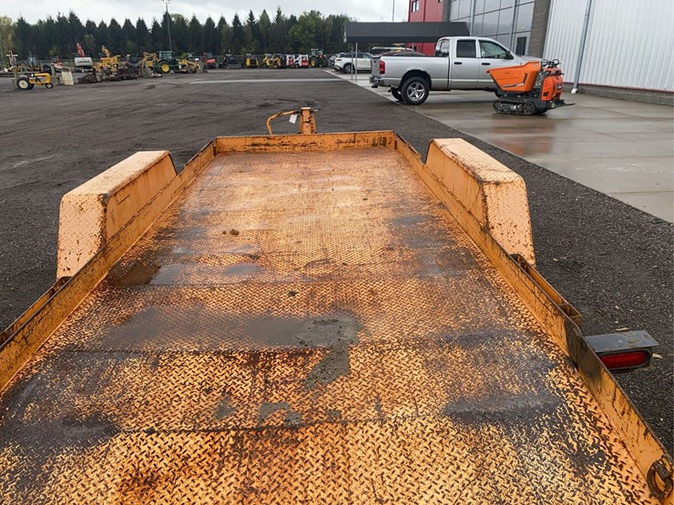 quality-trailer-pro-series-18’-tilt-trailer-image-16