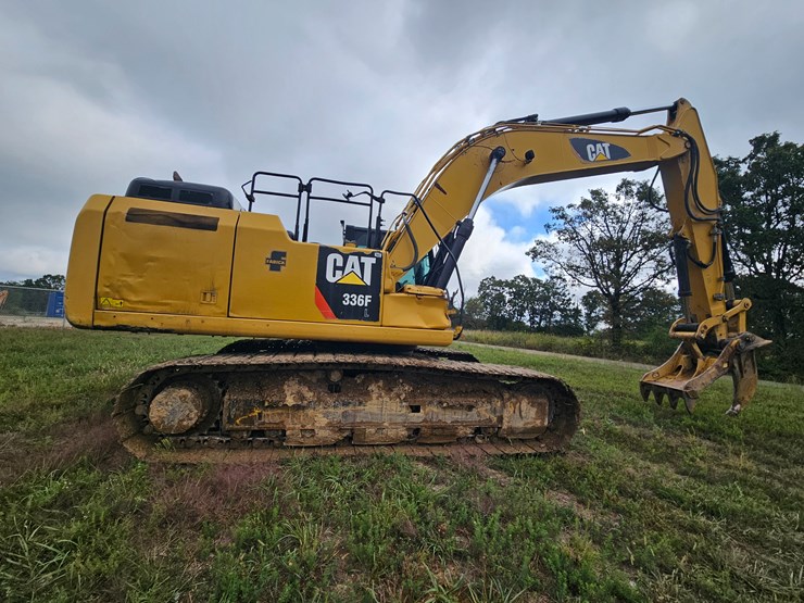 2017-caterpillar-336f-image-23