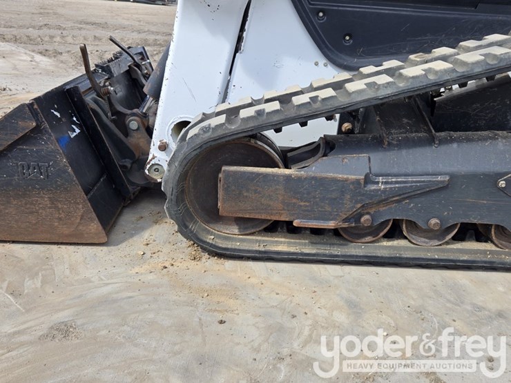 2022-bobcat-t76-image-12