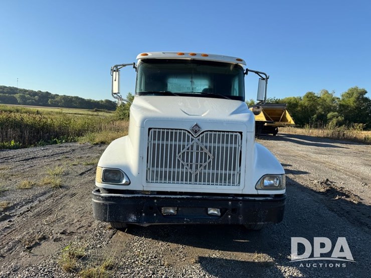 2002-international-9100i-cab/chassis-(np6156,-unit-286)-image-24