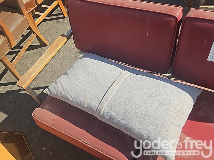 double-bench-office-seat-image-3
