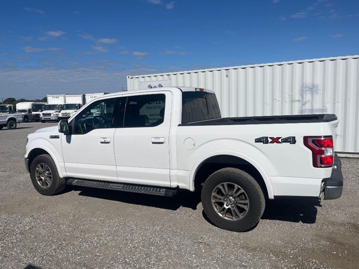 2018-ford-f150-xlt-image-2