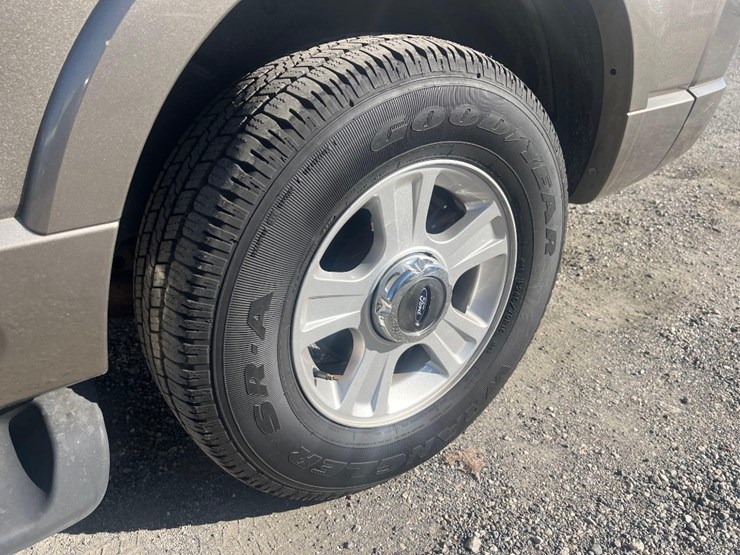 2002-ford-explorer-image-14