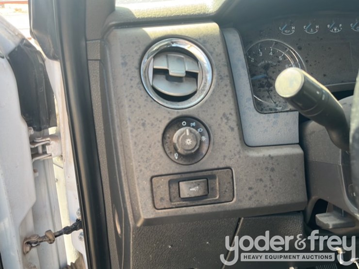 2014-ford-f150-image-23