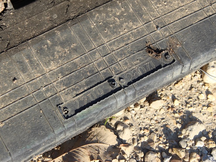#8170-•-set-of-450-x-55-x-86-rubber-tracks-image-3