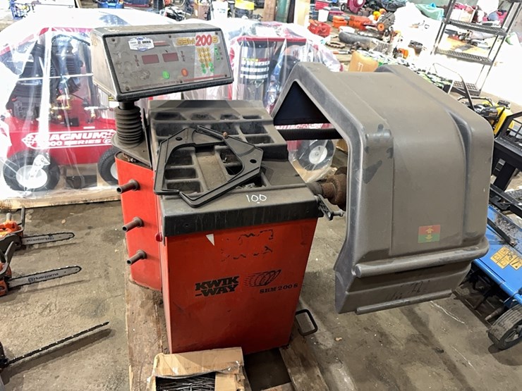 kwik-way-sbm-2005-tire-mount-&-balancer-support-equipment-image-1
