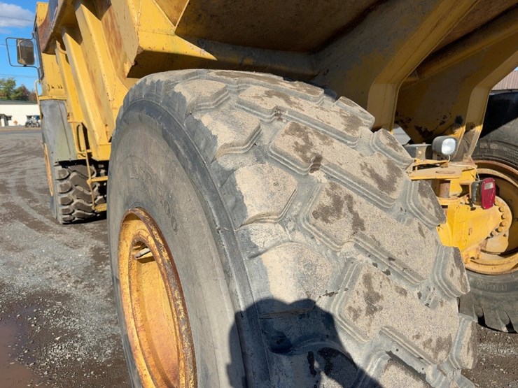 1995-caterpillar-d25d-image-13
