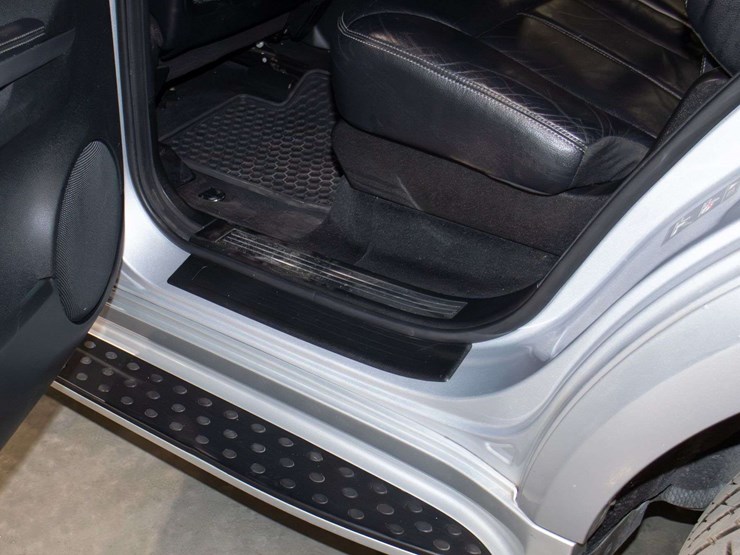 2008-mercedes-benz-gl-550-amg-suv-image-32