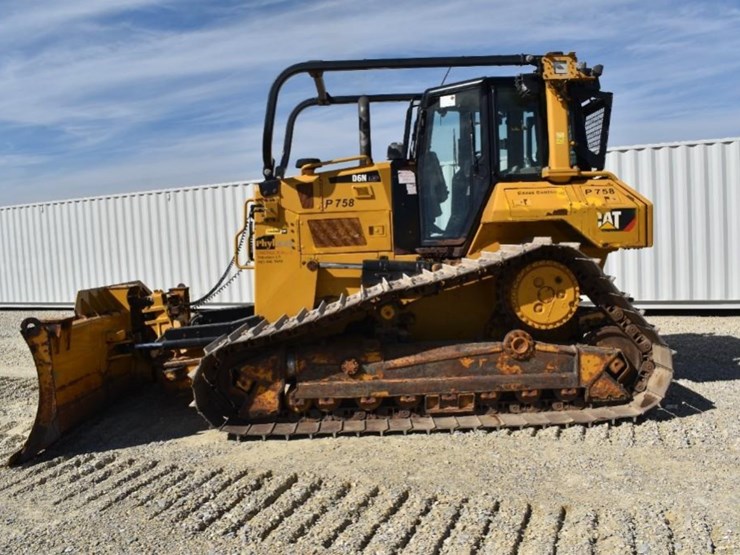 2020-caterpillar-d6n-lgp-image-49