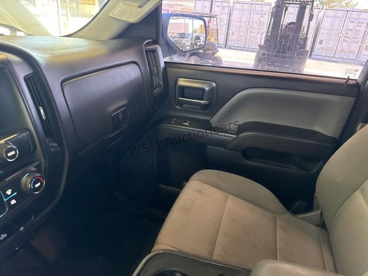 2015-chevrolet-silverado-1500-image-21