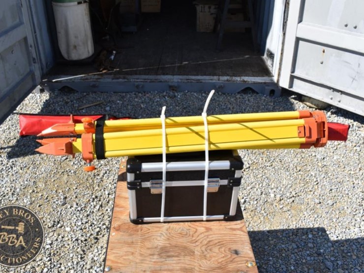 future-laser-level-image-2