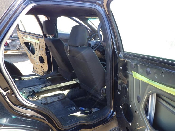 2019-ford-explorer-image-9