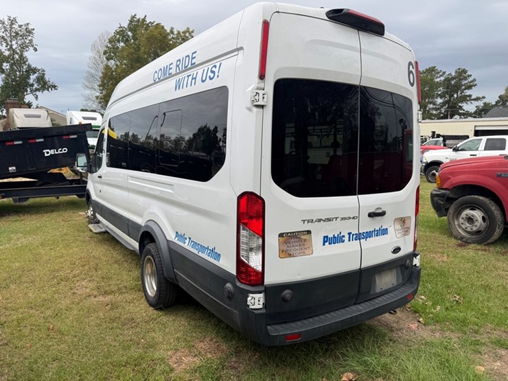 2019-ford-transit-image-4