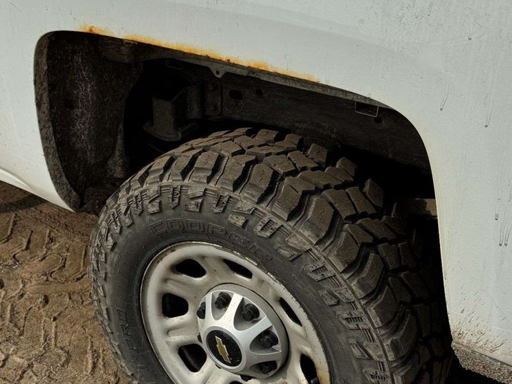 2015-chevy-silverado-3500hd-image-5