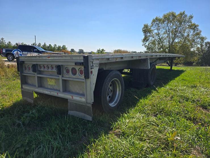2007-reitnouer-flatbed-image-16