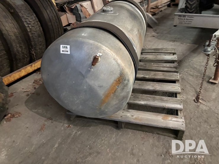 truck-fuel-tank-(dr12299)-image-2