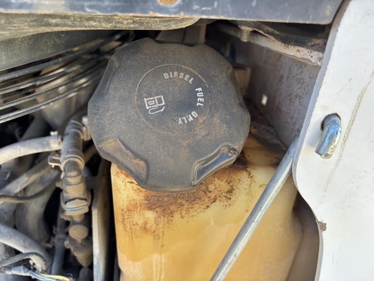2022-bobcat-t62-image-39