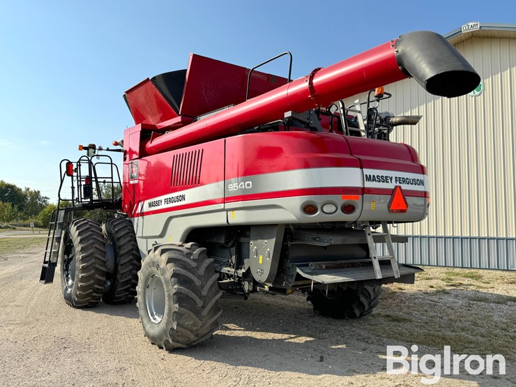 2012-massey-ferguson-9540-image-7