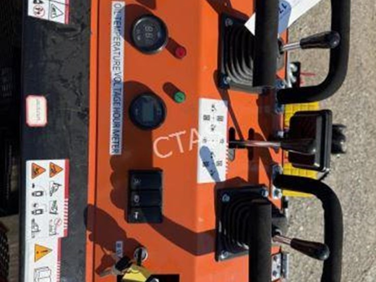 #178-•-mini-skid-steer-loader---model:-36c-image-5