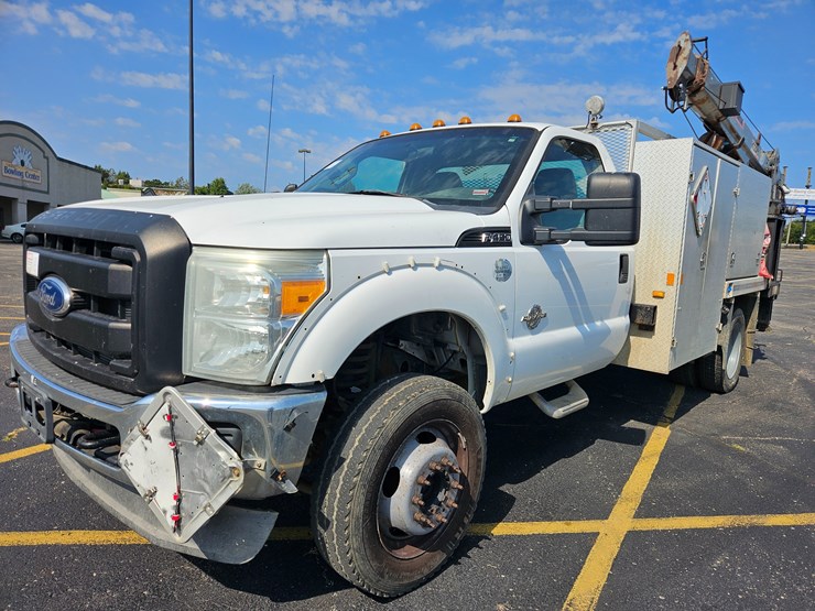 2011-ford-f450-image-2