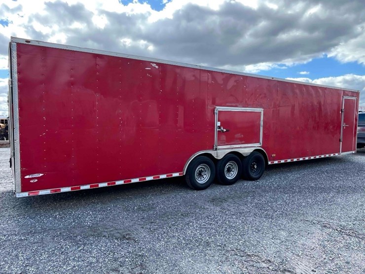 2021-freedom-36'-trailer-image-3
