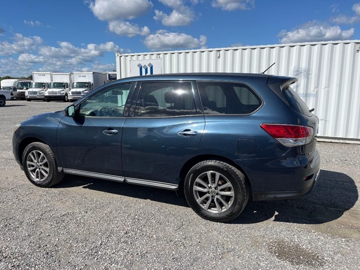 2014-nissan-pathfinder-image-2
