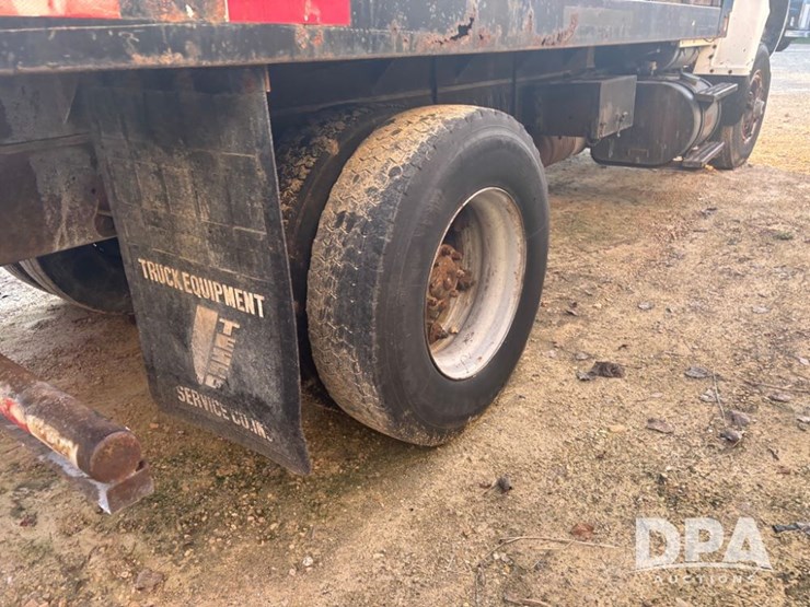 ford-l8000-image-31